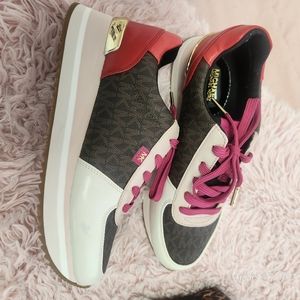 Michael Kors Sneakers brand new size 6.5